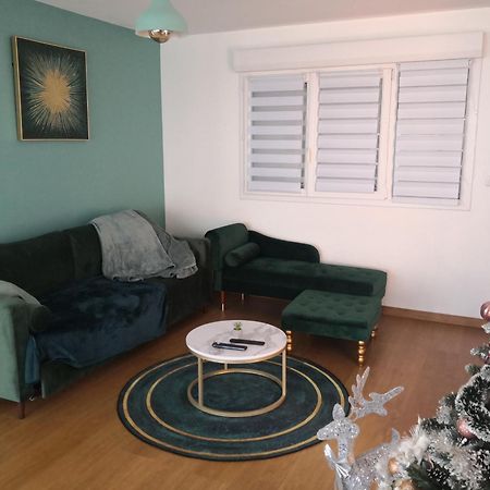 Maison Individuelle, Campagne, 3 Chambres, Baignoire Balneo 2 Places Genech エクステリア 写真